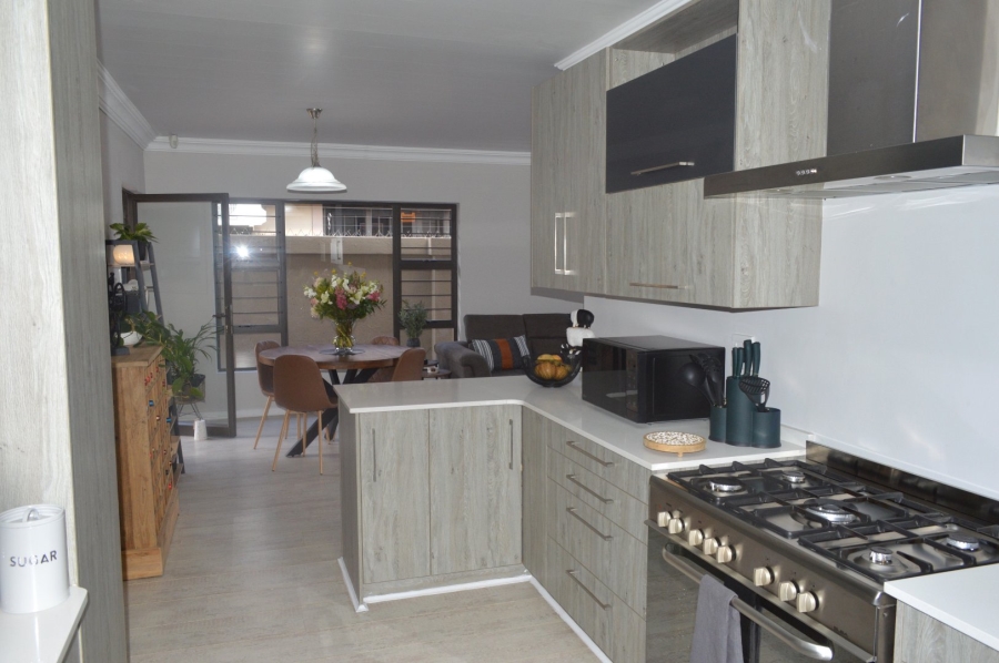 2 Bedroom Property for Sale in Flamwood North West